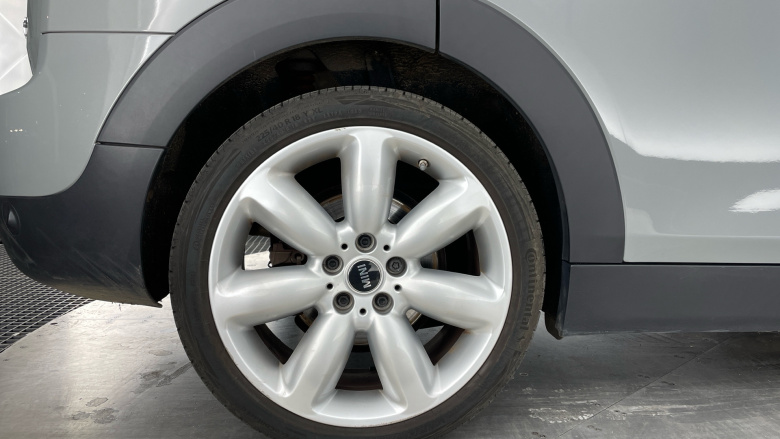 MINI Clubman 1.5 Cooper Exclusive 6dr Petrol Estate